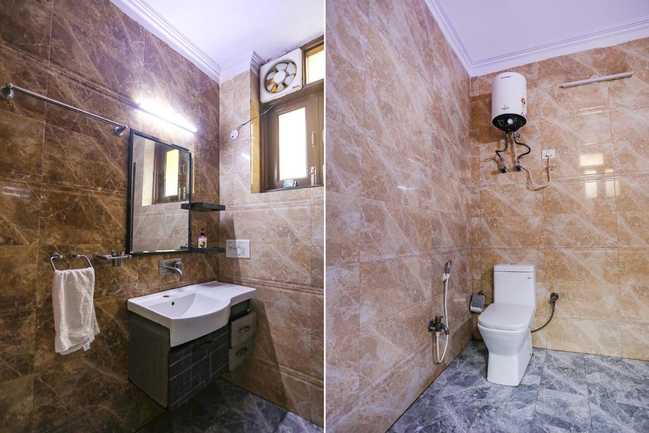 Fabexpress Hm Palace Hotel Noida Bagian luar foto